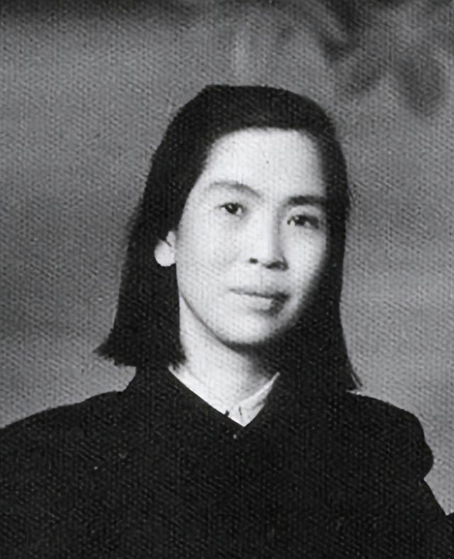 开云-1984年贺子珍在上海病逝，市委不敢定丧葬规格，邓小平看后只说了一句话，结局出人意料